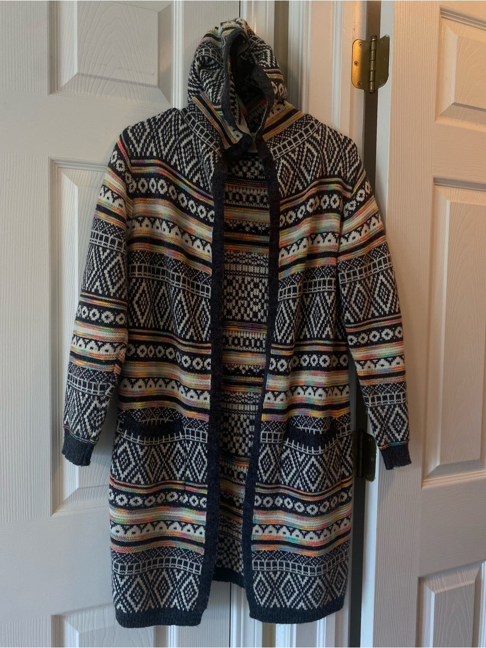 Monteau Black and White Houndstooth Knit Sweater with Multicolor Trim